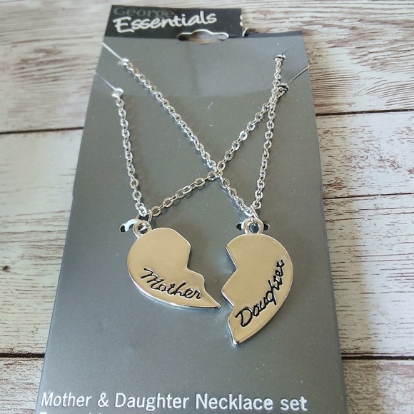 Shared Heart Mother Daughter Necklace Set in Bonus Holiday Gift Tin! - Picture 3 of 8